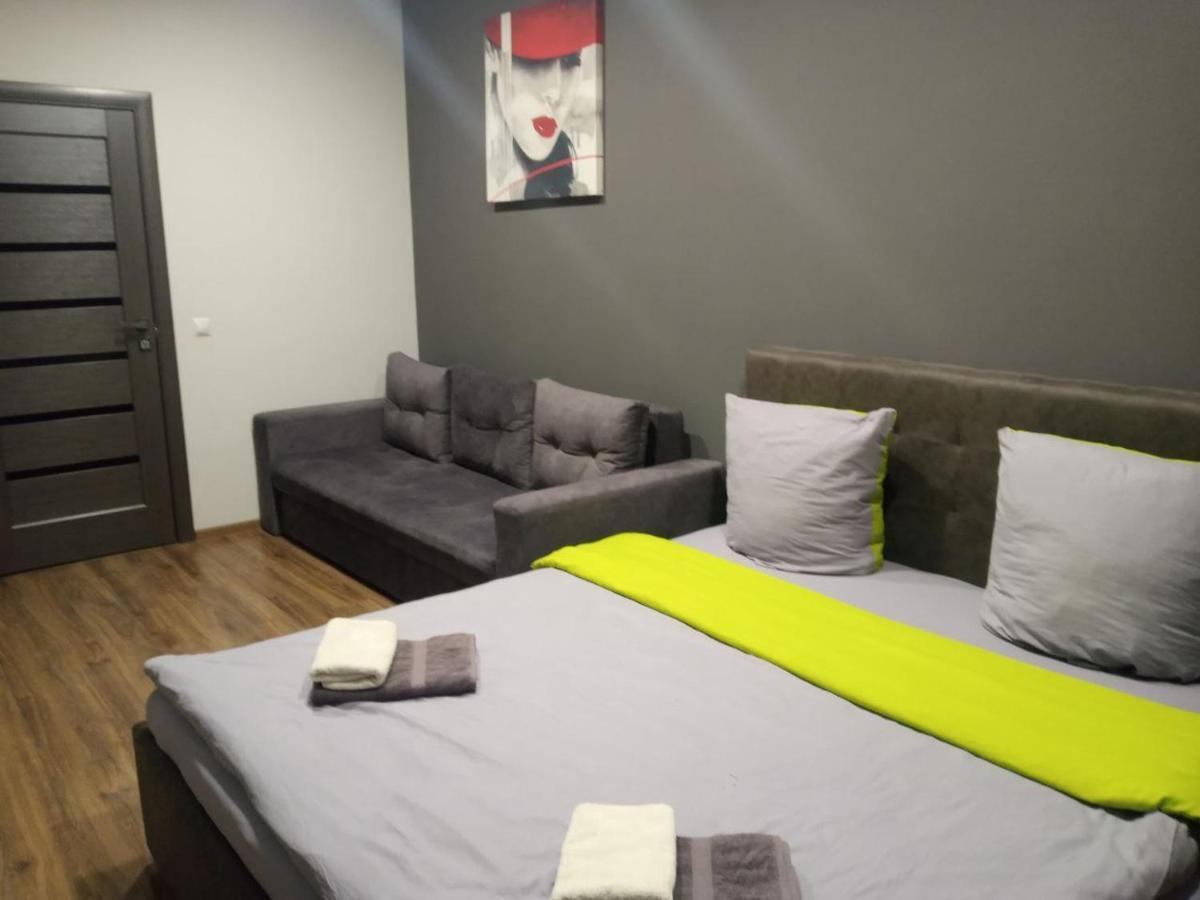 אוזהורוד Apartment Yes 41 מראה חיצוני תמונה
