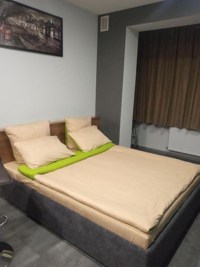 אוזהורוד Apartment Yes 41 מראה חיצוני תמונה