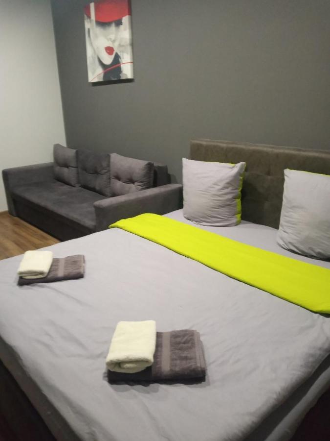 אוזהורוד Apartment Yes 41 מראה חיצוני תמונה