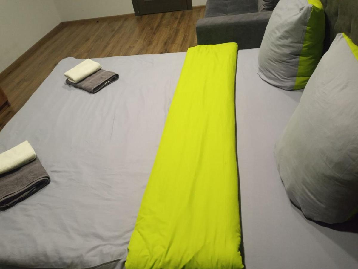 אוזהורוד Apartment Yes 41 מראה חיצוני תמונה