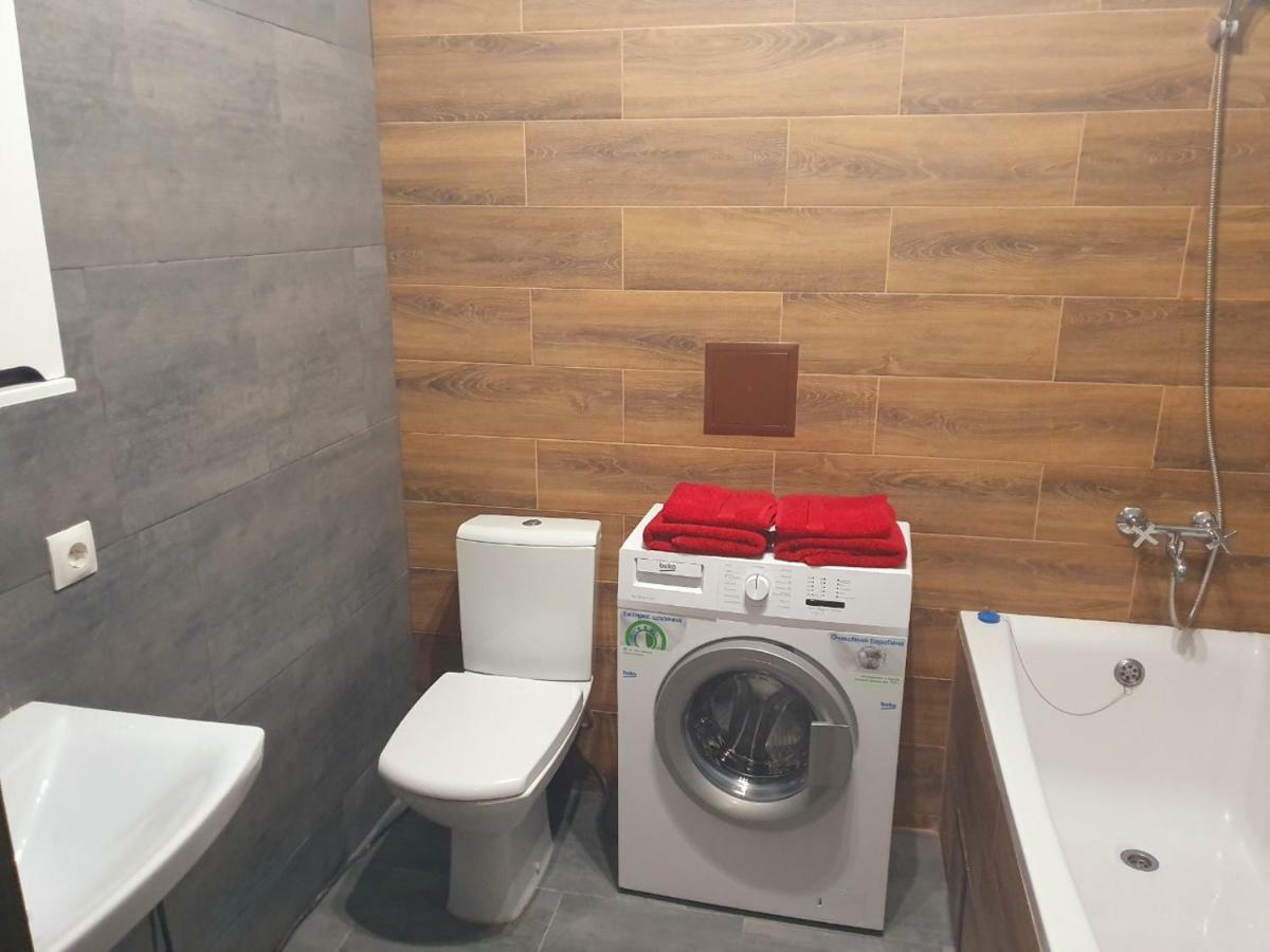 אוזהורוד Apartment Yes 41 מראה חיצוני תמונה